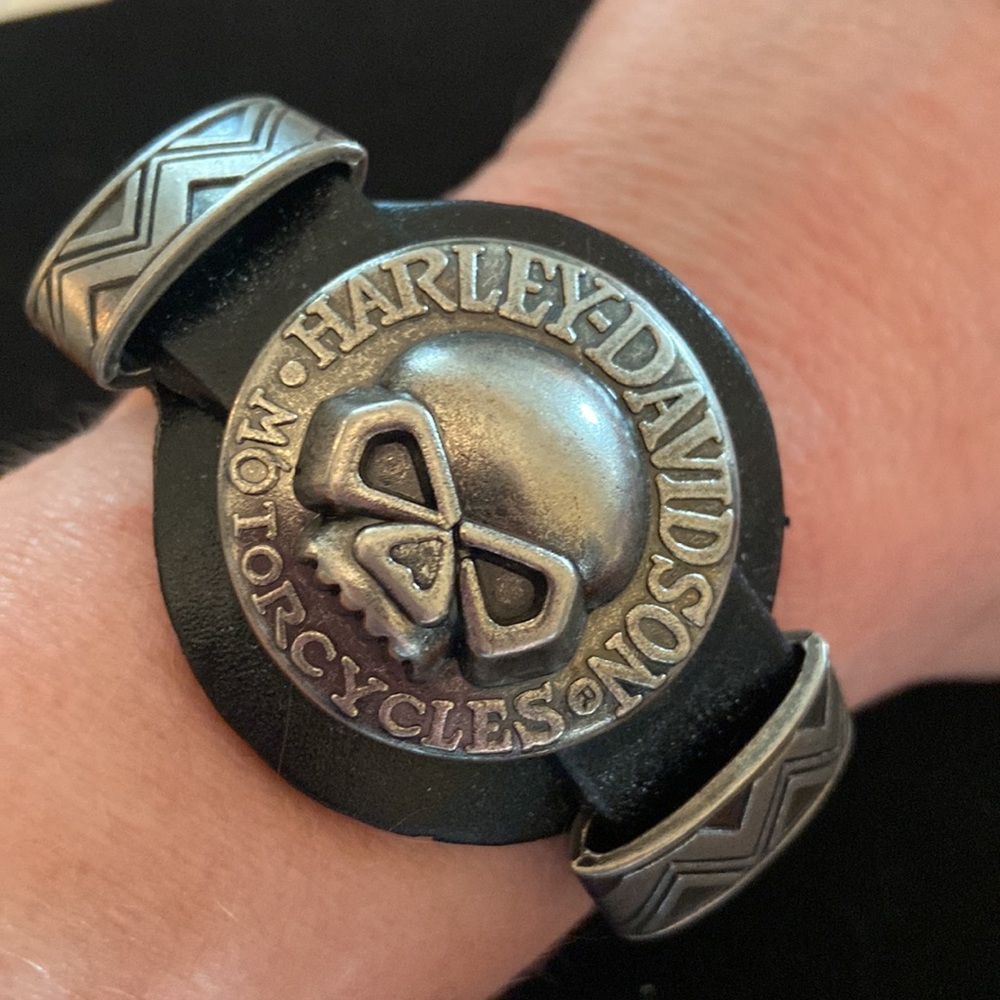 HD Willie G  leather band Men’s or Women’s
